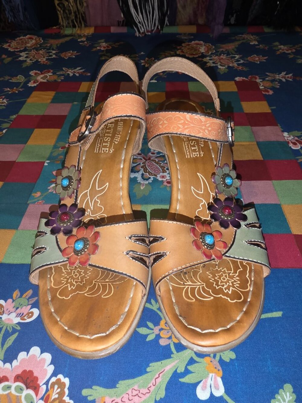 L'ARTISTE by Spring Step YOVELA Leather Chic Multicolor Sandals